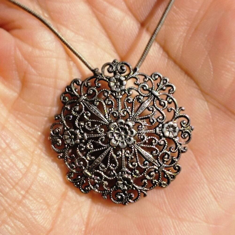 Vintage Victorian 1900s filigree floral ornate intricate sterling silver necklac